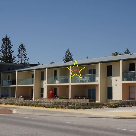 Cottesloe Beachfront Ocean View Apartment Perth Bagian luar foto
